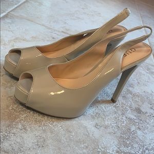 [Guess] like new platform slingbacks